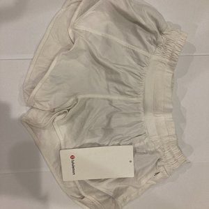 white lululemon hotty hot shorts 2.5''